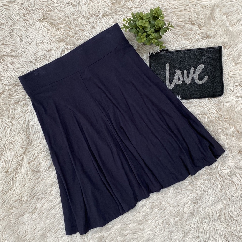 Loft Pull On Circle Skirt 💗 Navy